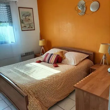 Appartement Joli Avec Piscine